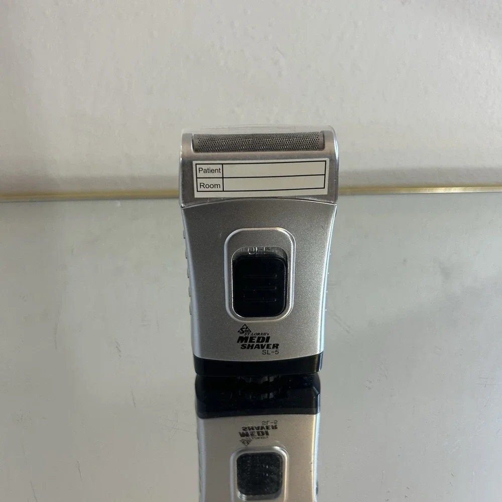 St. Loree's Medi Shaver SL-5 Silver‎ Electric Razor Tested Works Great